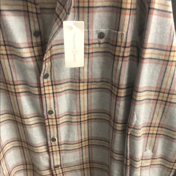 Treasure & Bond Gray and Yellow Casual Button Down Shirt - Picture 4 of 6